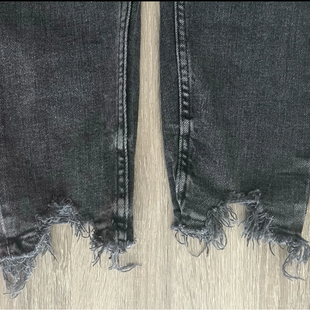 Zara Men's Distressed Black Skinny Jeans 31